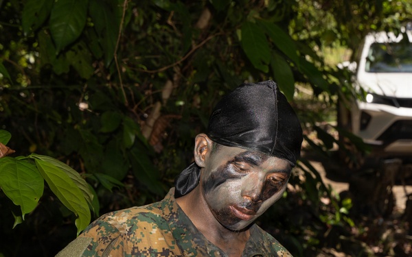 Jungle Operations Training Course - Panama 26-04: Green Mile