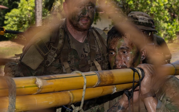 Jungle Operations Training Course - Panama 26-04: Green Mile