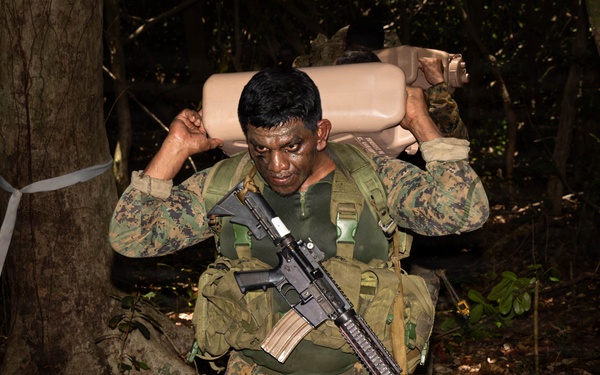 Jungle Operations Training Course - Panama 26-04: Green Mile
