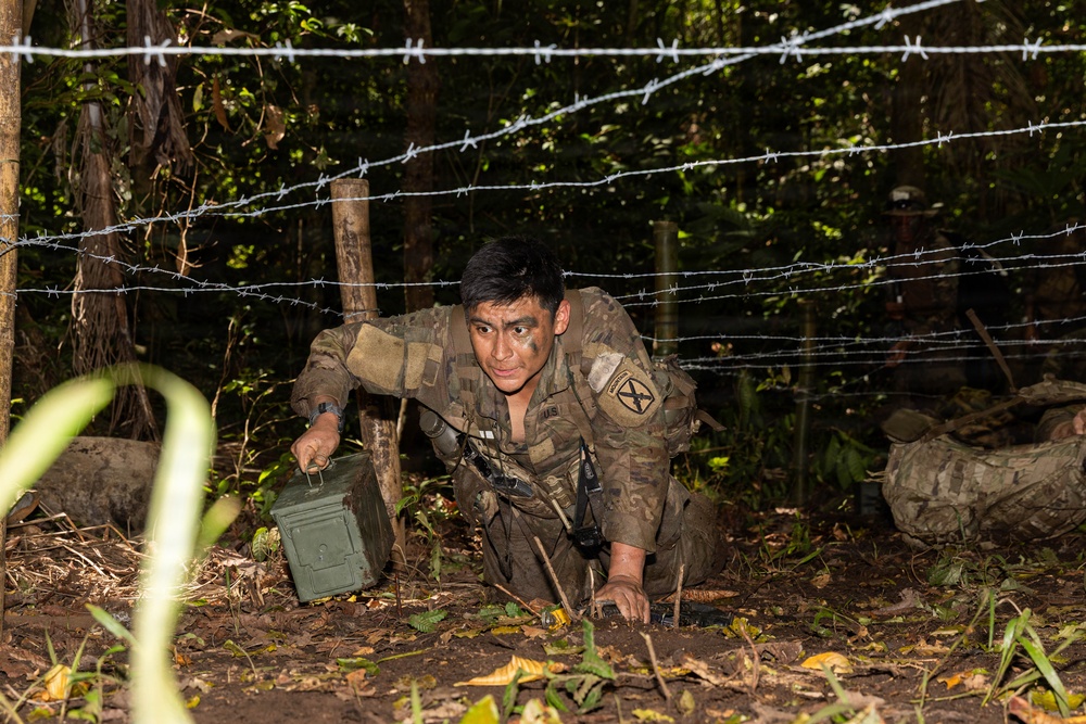 Jungle Operations Training Course - Panama 26-04: Green Mile