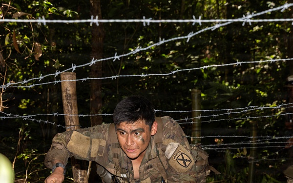Jungle Operations Training Course - Panama 26-04: Green Mile