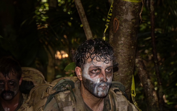 Jungle Operations Training Course - Panama 26-04: Green Mile