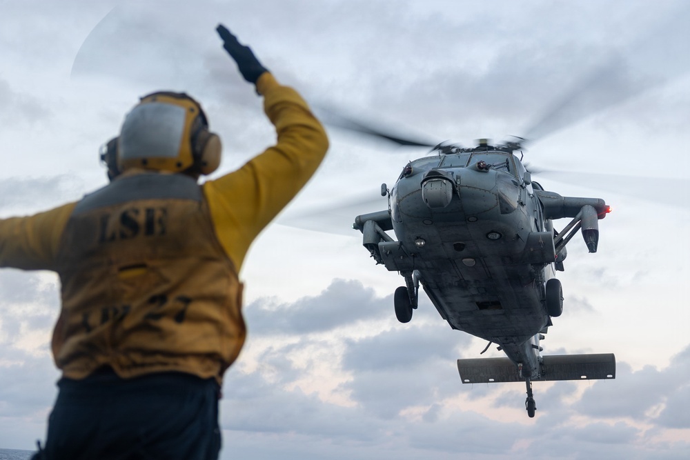 11th MEU Sailors Conduct Emergency Flight Quarters aboard USS Portland
