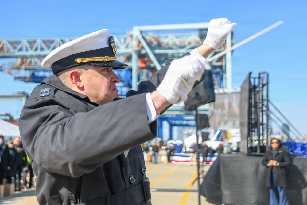 USS Massachusetts (SSN 798) is Commissioned in Boston