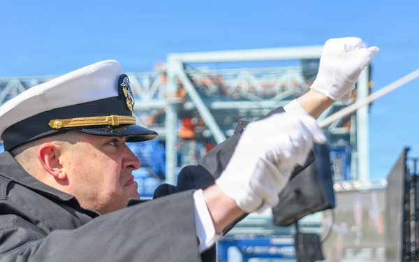 USS Massachusetts (SSN 798) is Commissioned in Boston