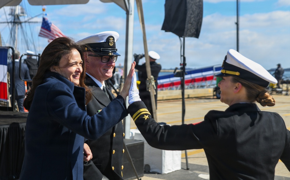 USS Massachusetts (SSN 798) is Commissioned in Boston