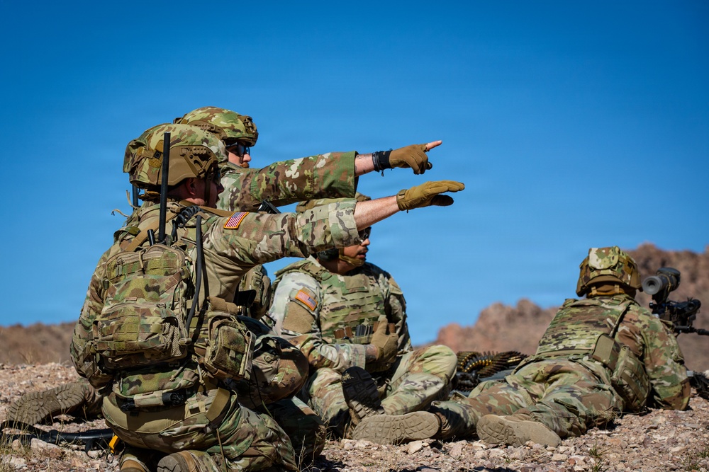 Task Force Seminole soldiers conduct combined arms live-fire exercise at Fort Bliss