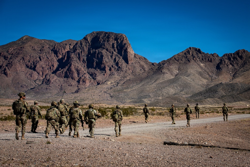 Task Force Seminole soldiers conduct combined arms live-fire exercise at Fort Bliss