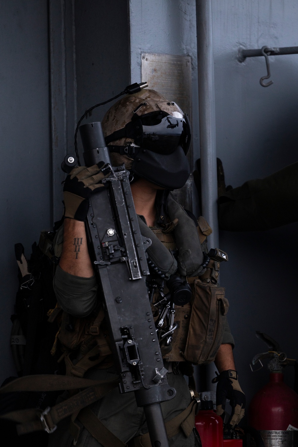 11th MEU Marines, Sailors Conduct Deck Landing Qualifications Aboard USS Boxer