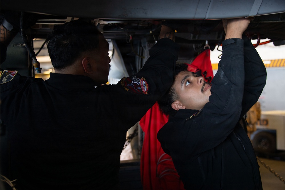 Boxer Conducts Aviation Maintenance