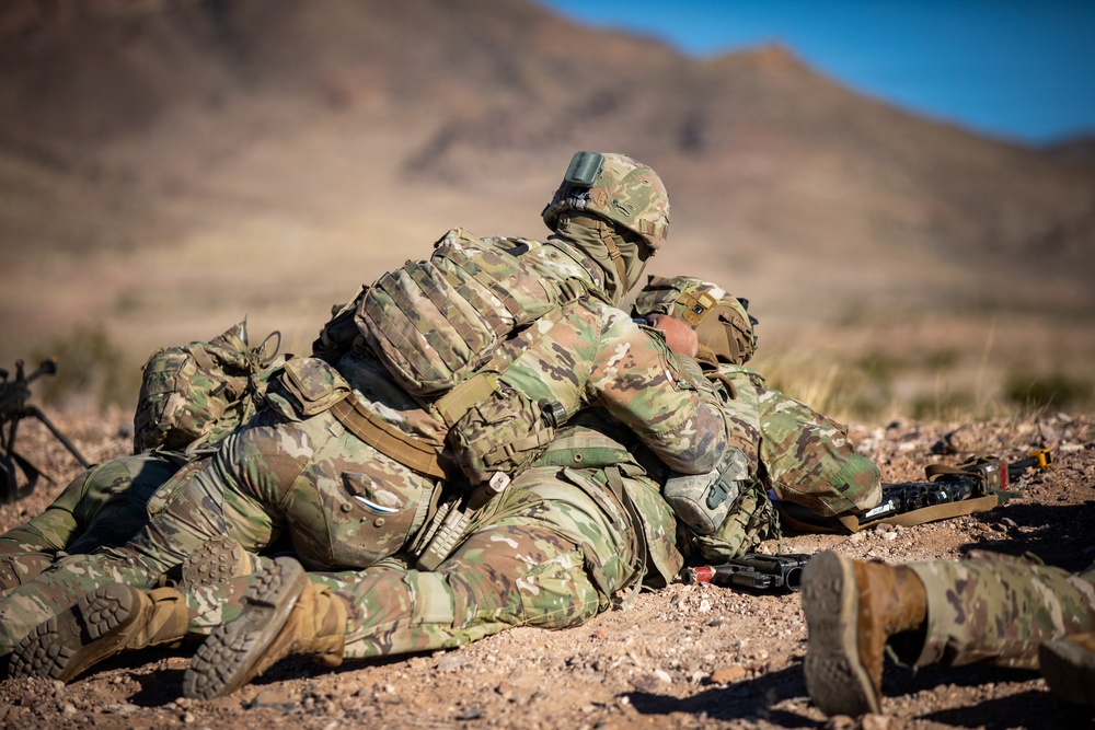 Task Force Seminole soldiers conduct combined arms live-fire exercise at Fort Bliss