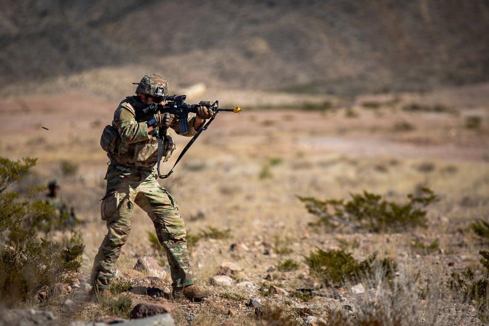 Task Force Seminole soldiers conduct combined arms live-fire exercise at Fort Bliss