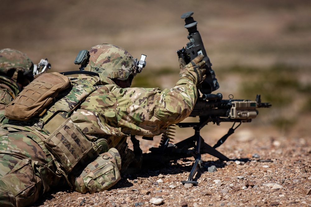 Task Force Seminole soldiers conduct combined arms live-fire exercise at Fort Bliss