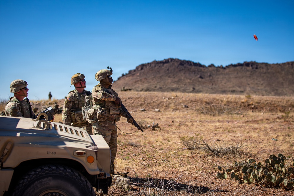 Task Force Seminole soldiers conduct combined arms live-fire exercise at Fort Bliss