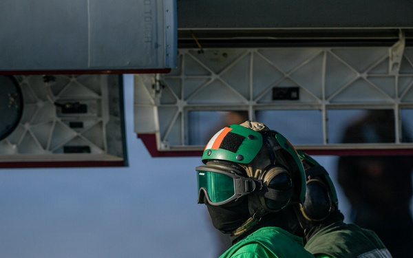 Nimitz Carrier Airwing (CVW 17) Change of Command