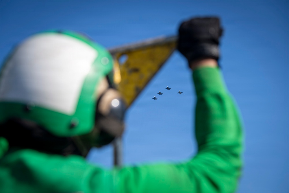 Nimitz Carrier Airwing (CVW 17) Change of Command