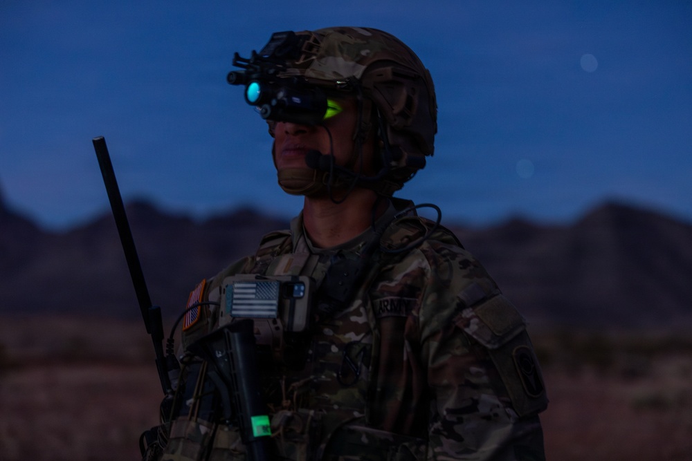 Task Force Seminole soldiers conduct combined arms live-fire exercise at Fort Bliss