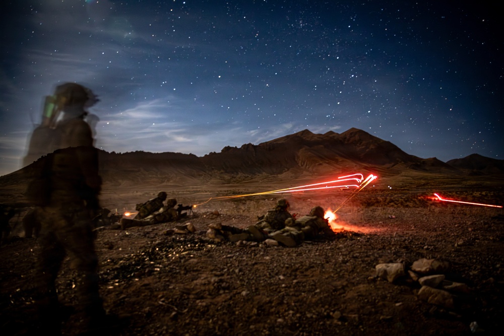 Task Force Seminole soldiers conduct combined arms live-fire exercise at Fort Bliss