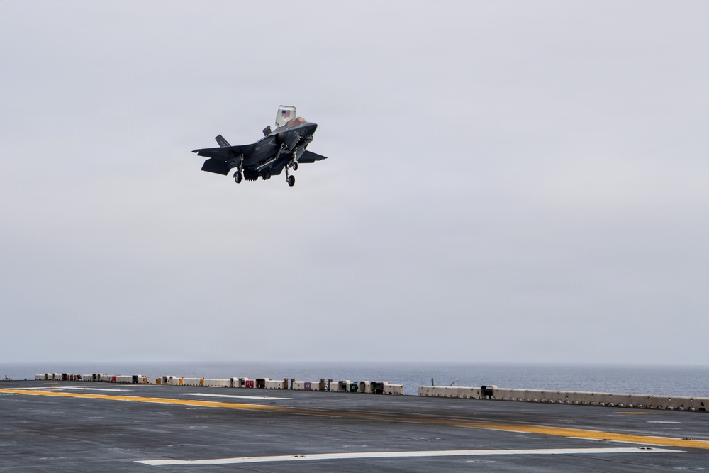 Boxer Conducts Flight Operations
