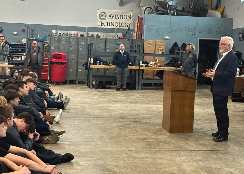 Former member of the 104th Fighter Wing honored as the FAA Northeast Instructor of the Year