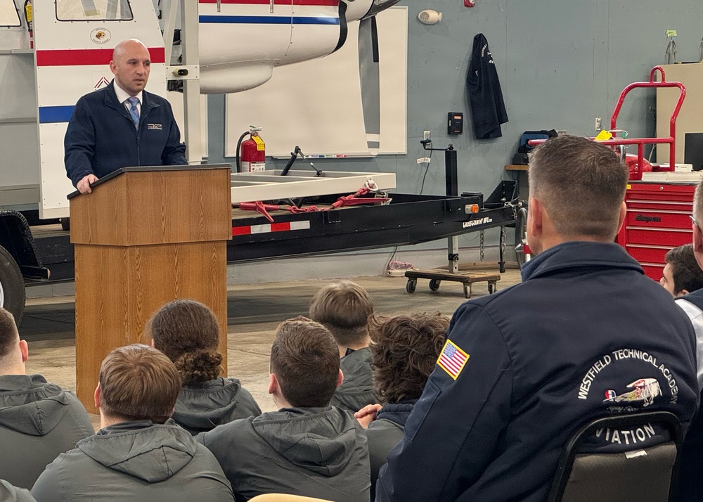 Former member of the 104th Fighter Wing honored as the FAA Northeast Instructor of the Year