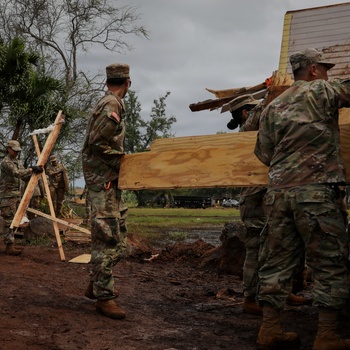 Hawaii National Guard assists Waialua residents with flood debris removal
