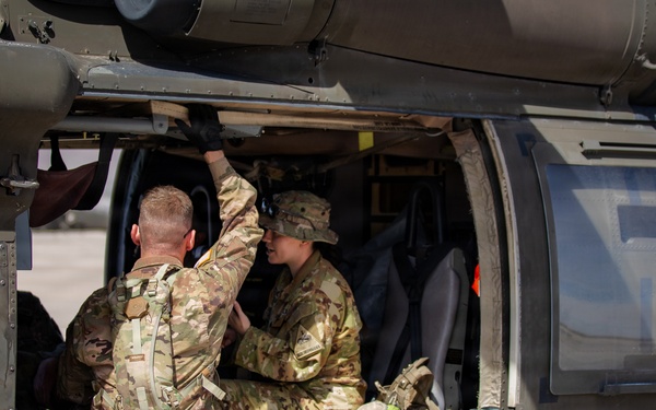 Task Force Seminole conducts air medical evacuation training at Fort Bliss