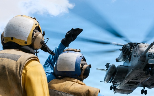 11th MEU Marines, Sailors conduct flight deck operations aboard USS Portland