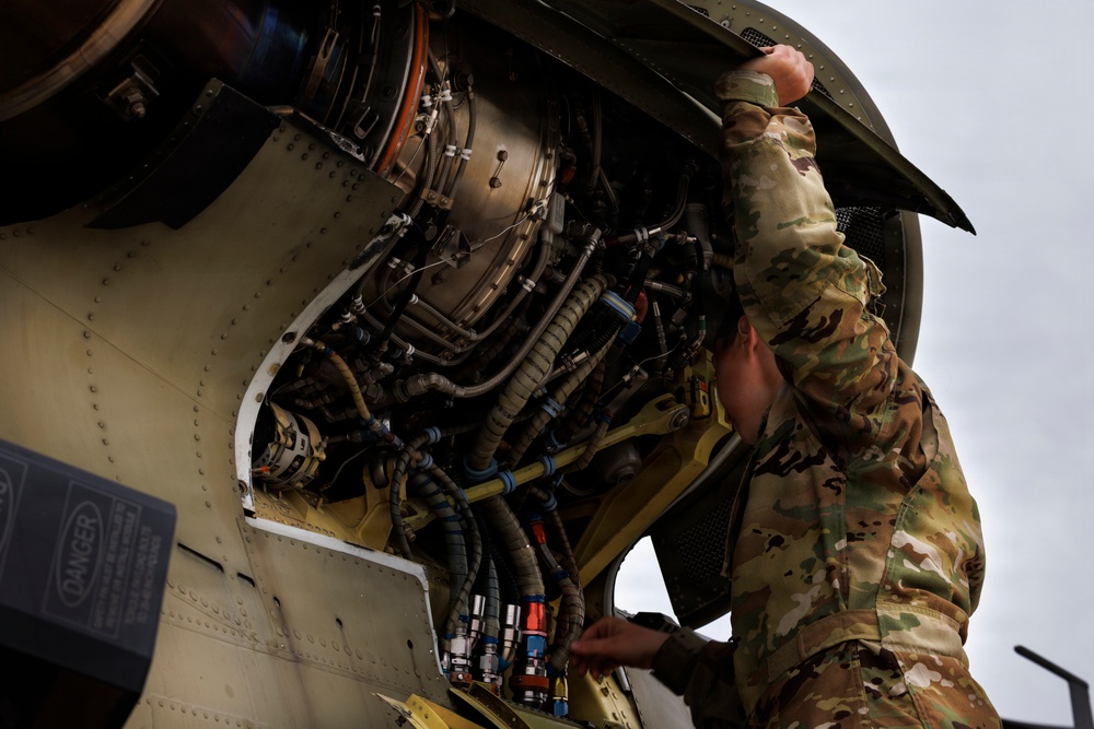 Soldiers Conduct Maintenance and Refueling to Support Border Operations