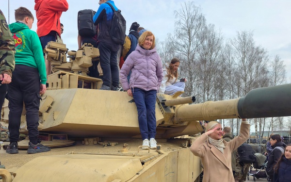 Crowds enjoy military displays at Runway Run 26