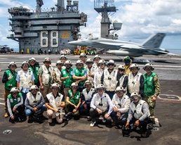 Panamanian Distinguished Visitors Observe Nimitz Flight Operations