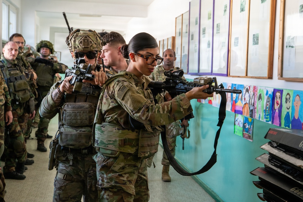 U.S. Soldiers Train with Lithuanian Allies During 91st Soft Launch in Utena