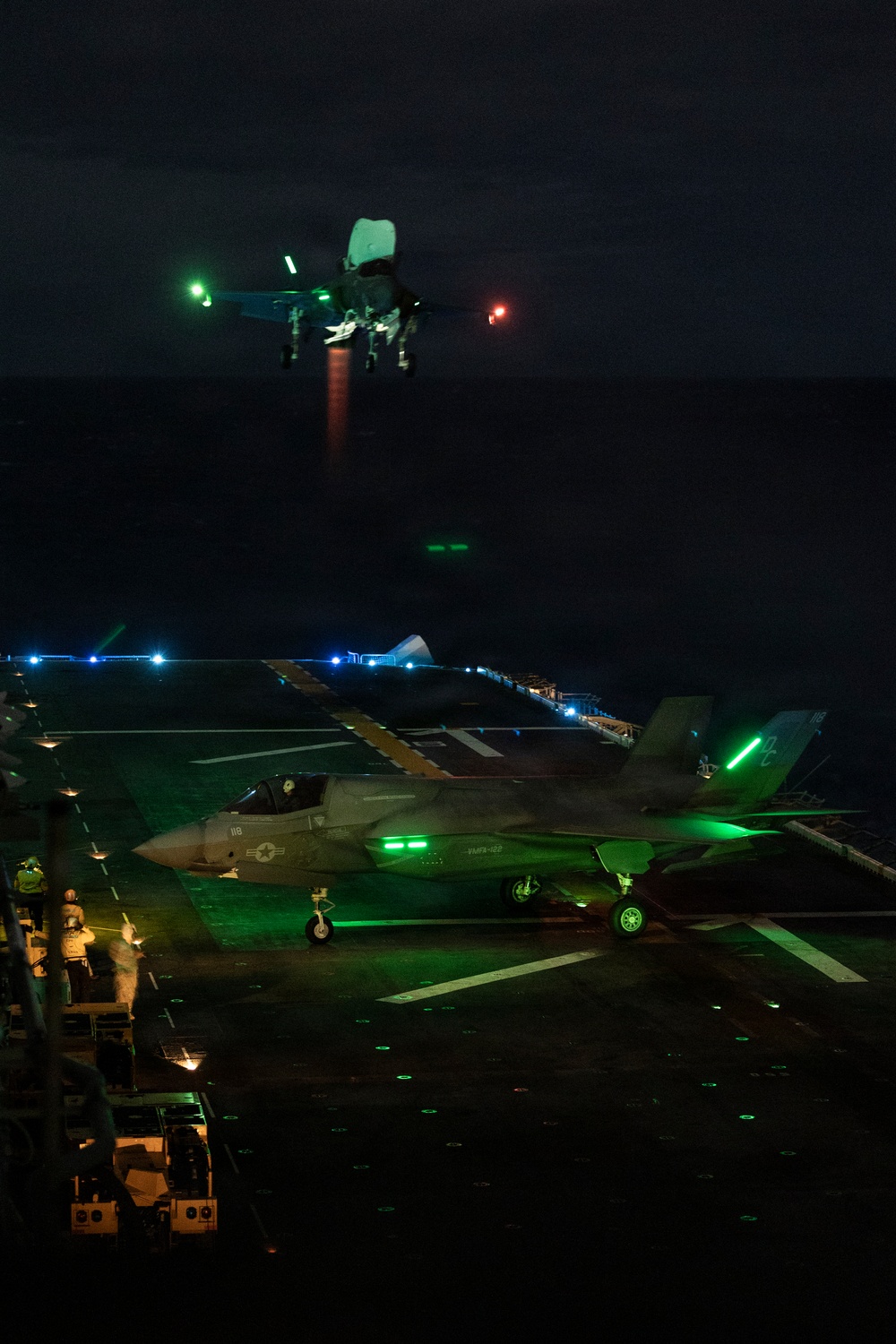 11th MEU Marines, Sailors Conduct Deck Landing Qualifications Aboard USS Boxer