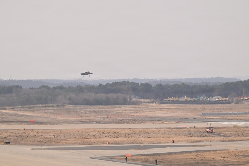 F-35A Lightning IIs arrive at Misawa Air Base