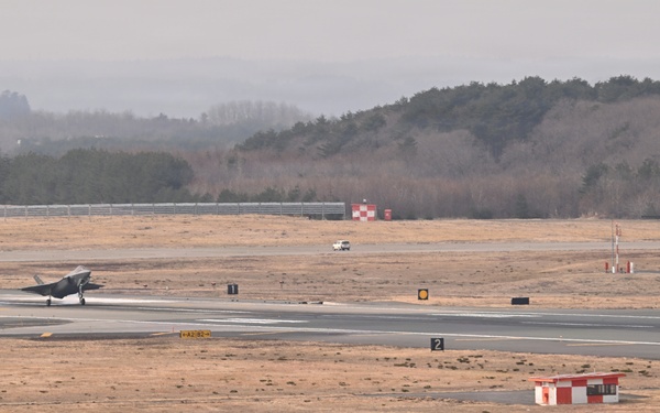 F-35A Lightning IIs arrive at Misawa Air Base