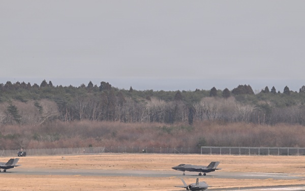 F-35A Lightning IIs arrive at Misawa Air Base