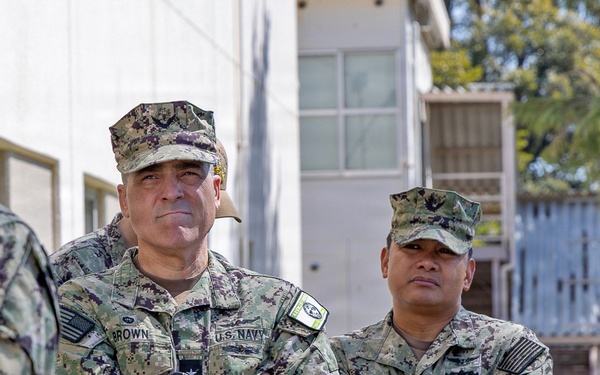 DHN Pacific Rim Director visits USNH Yokosuka, recognizes staff