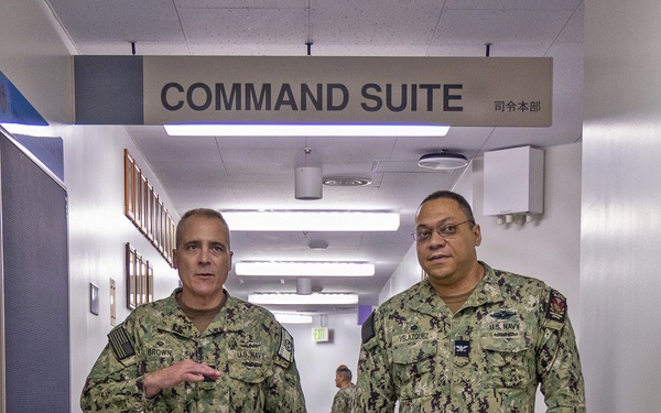 DHN Pacific Rim Director visits USNH Yokosuka, recognizes staff