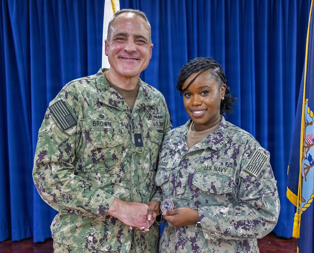 DHN Pacific Rim Director visits USNH Yokosuka, recognizes staff