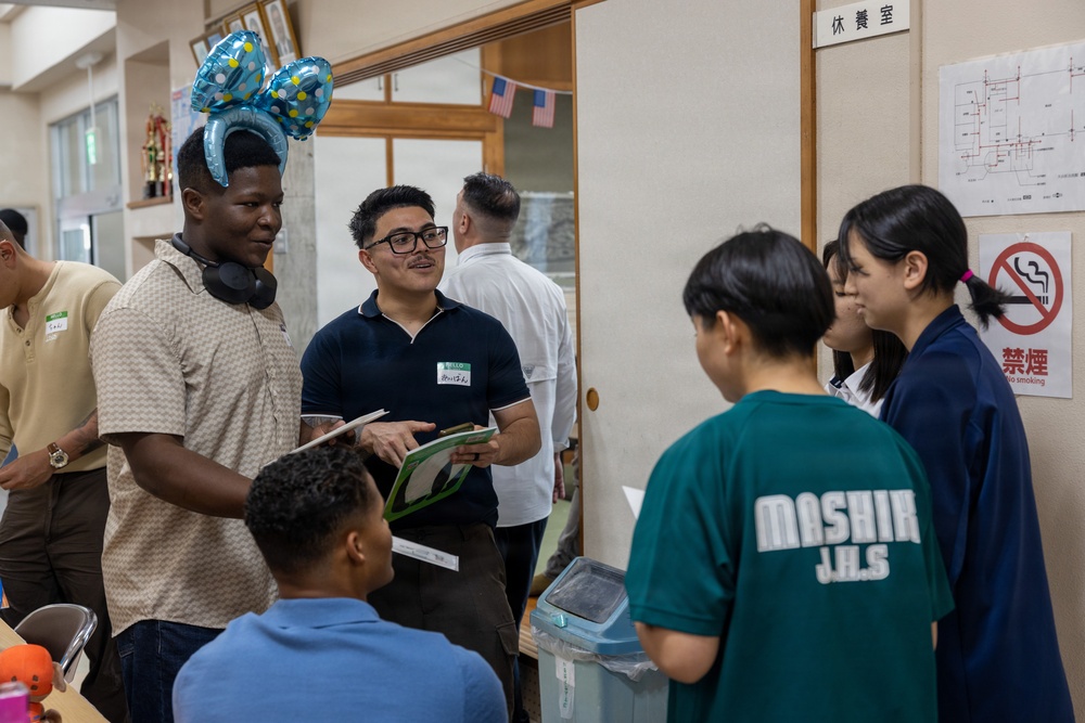MAG-36 Marines visit local community center