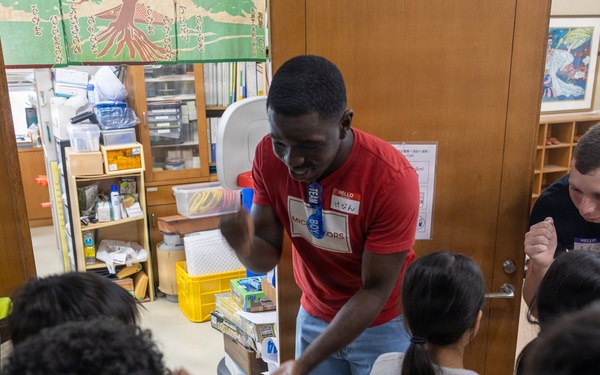 MAG-36 Marines visit local community center