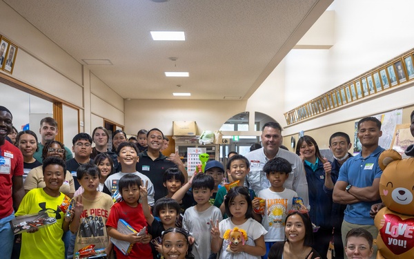 MAG-36 Marines visit local community center