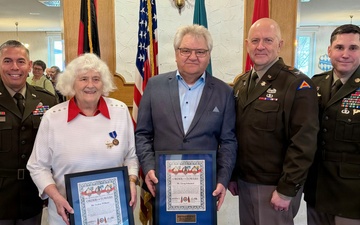 7ATC Commanding General recognizes Good Neighbors