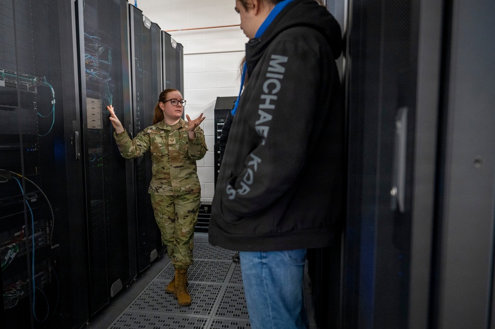 Local BOCES Students Tour Hancock Field Air National Guard Base