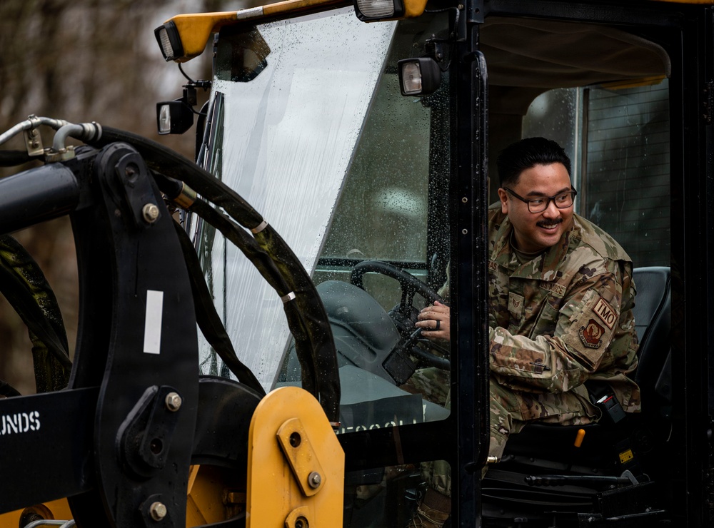 406th AEW A4 Airmen Execute Cargo Movement Operations