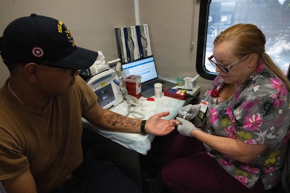 USS America (LHA 6) Sailors Donate Blood