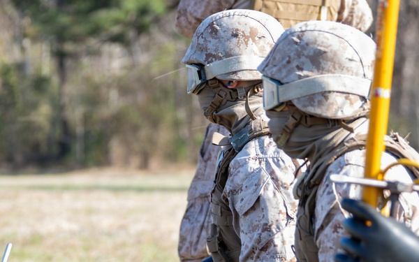 Marines with Logistics Operations School conduct Helicopter Support Team training