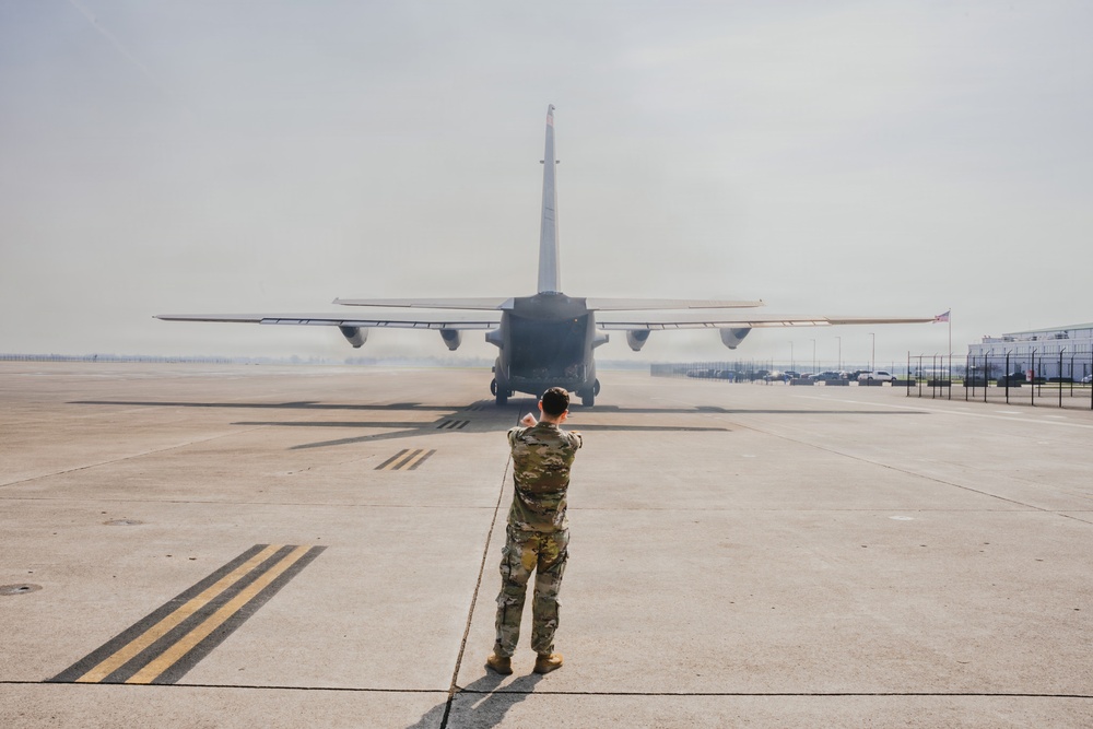 Indiana and Arkansas National Guard conduct airdrop