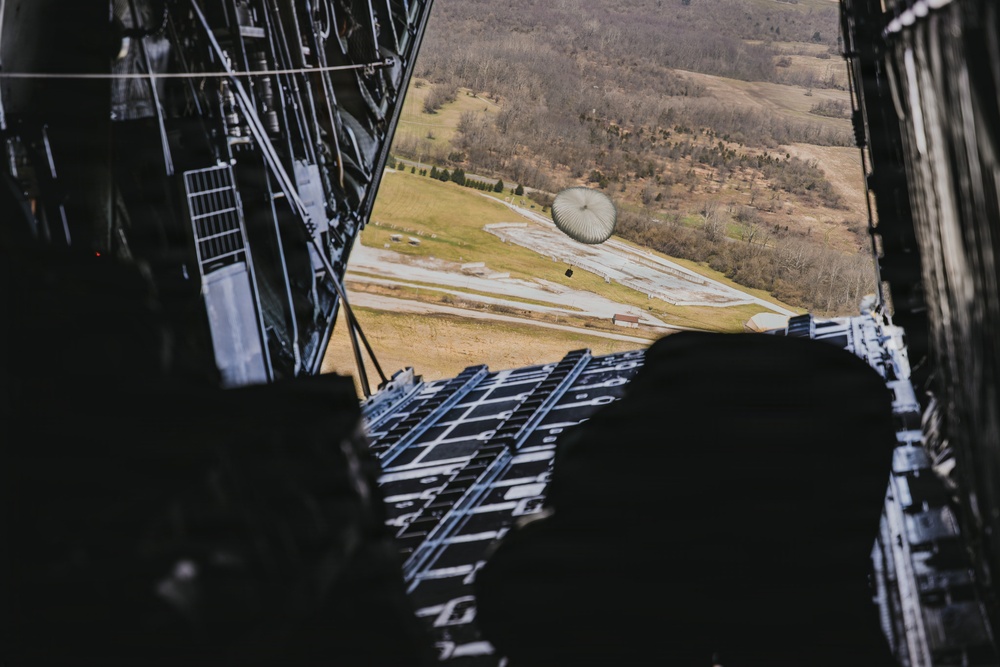 Indiana and Arkansas National Guard conduct airdrop
