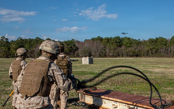 Marines with Logistics Operations School conduct Helicopter Support Team training